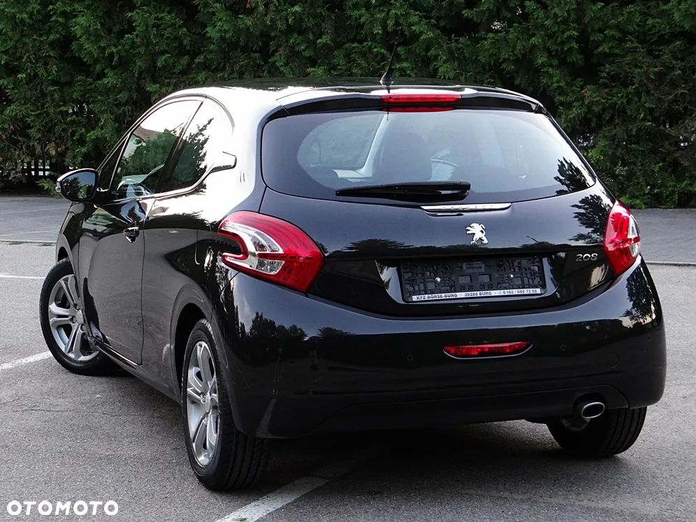 Peugeot 208 120 VTI Intuitive - 21