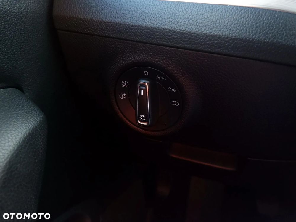 Skoda Superb 1.5 TSI ACT Ambition - 25