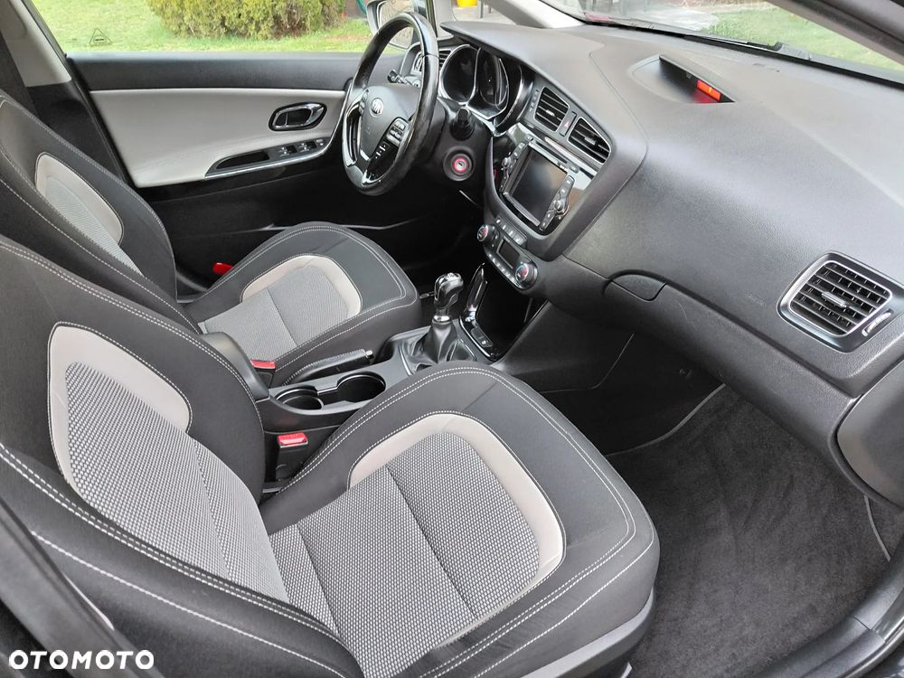 Kia Ceed 1.6 CRDi 128 Platinum Edition - 15