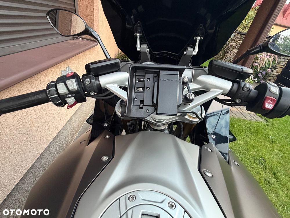 BMW RS - 24