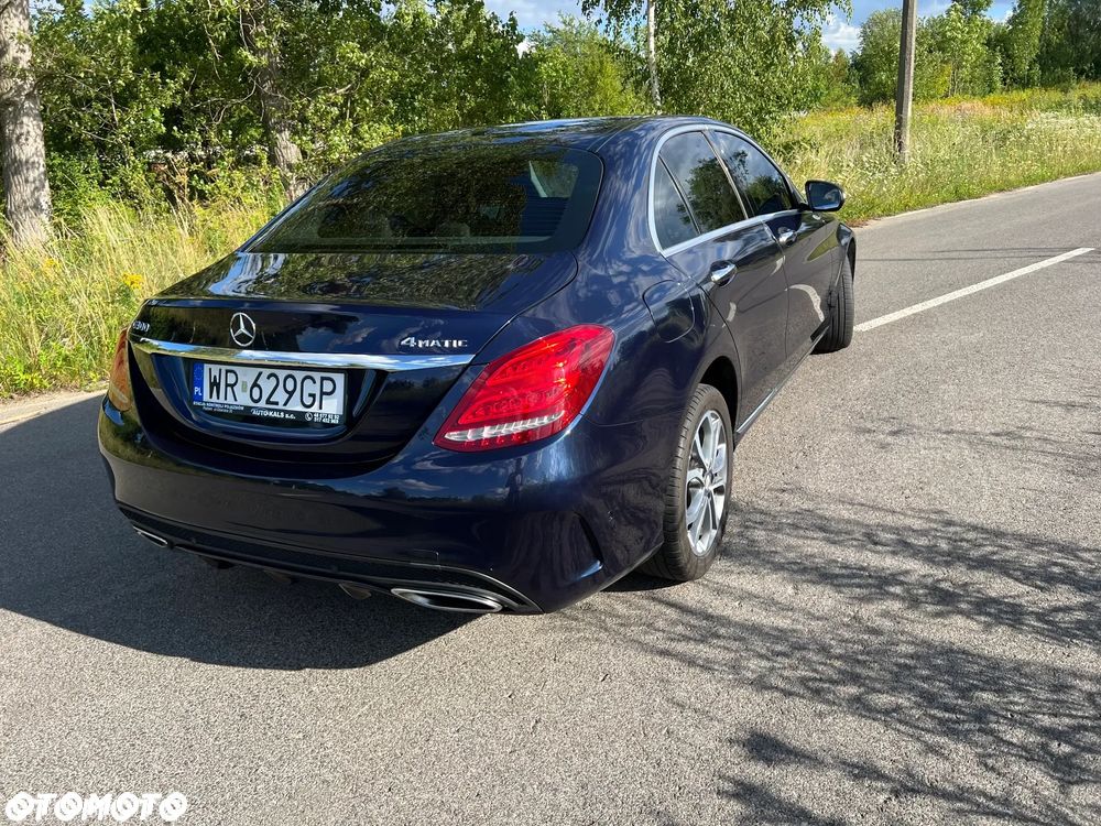 Mercedes-Benz Klasa C 300 7G-TRONIC - 7