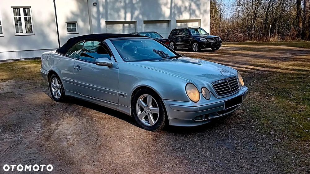 Mercedes-Benz CLK - 28