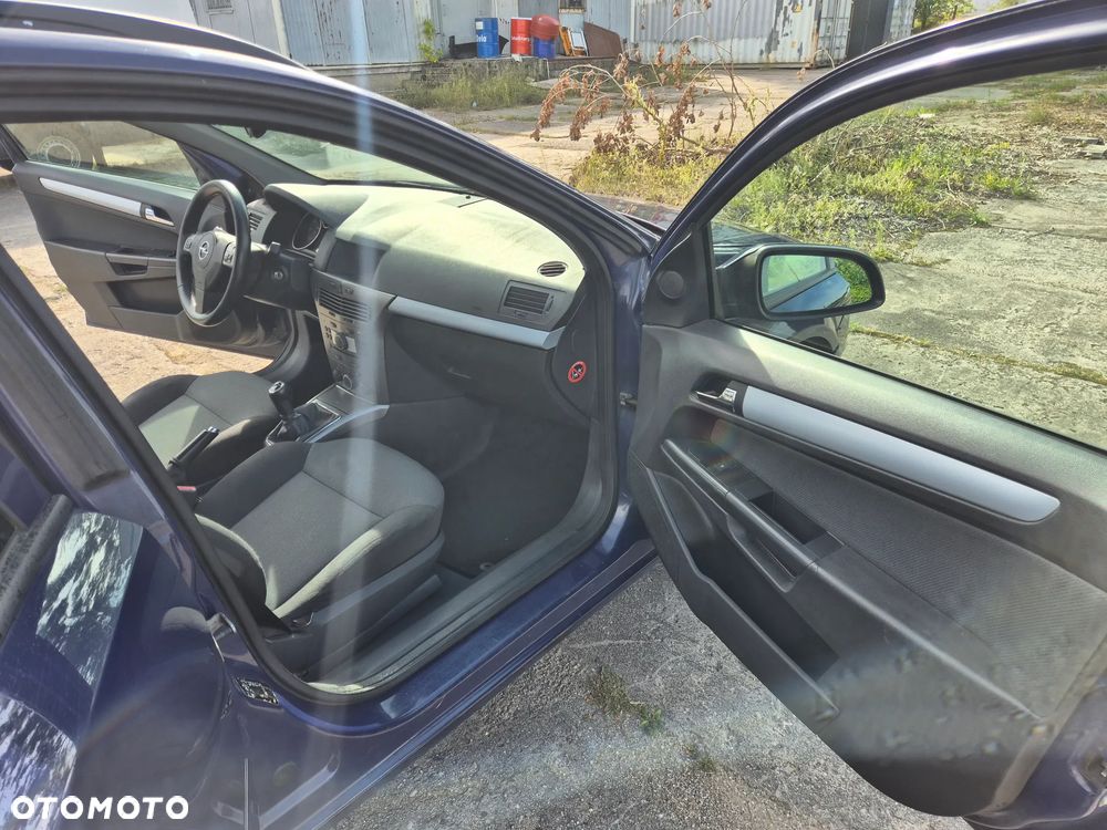 Opel Astra 1.9 CDTI - 13