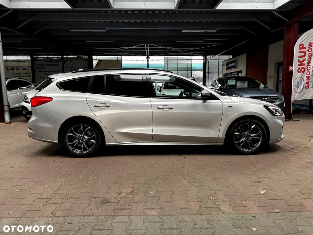 Ford Focus 1.0 EcoBoost ST-Line - 8