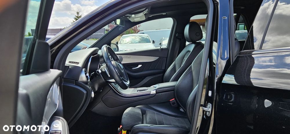 Mercedes-Benz GLC 220 d 4Matic 9G-TRONIC AMG Line - 21