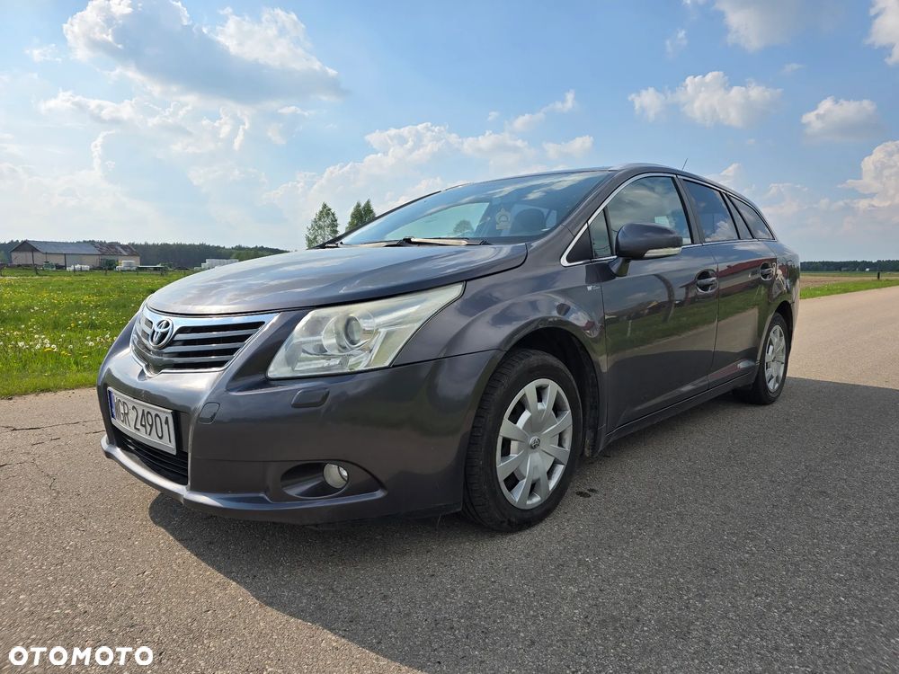 Toyota Avensis 2.0 D-4D Luna - 2