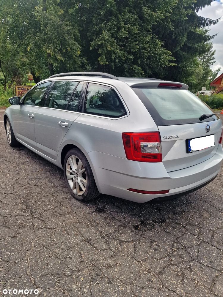 Skoda Octavia 2.0 TDI Style DSG - 5