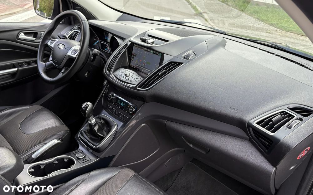Ford Kuga 2.0 TDCi 4x4 Titanium - 17