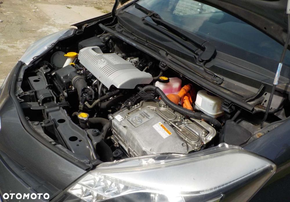 Toyota Yaris Hybrid 100 Dynamic EU6 - 8