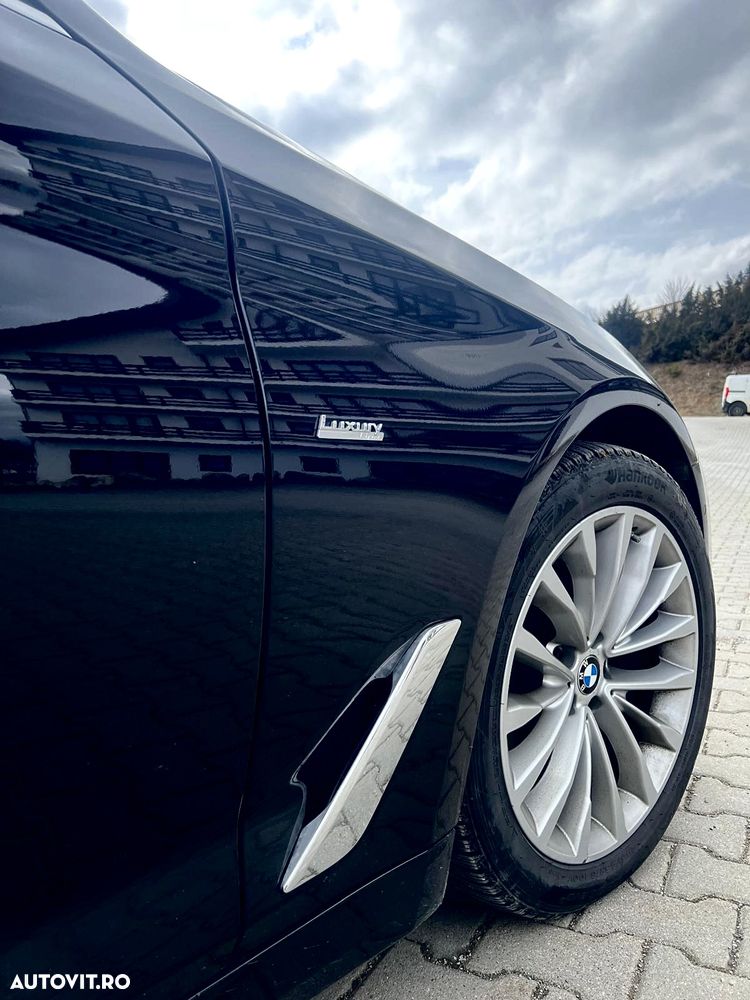 BMW Seria 5 520d xDrive Aut. Luxury Line - 9