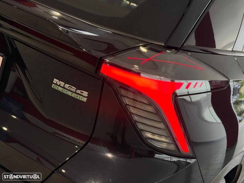 MG MG4 51 kWh Standard - 14