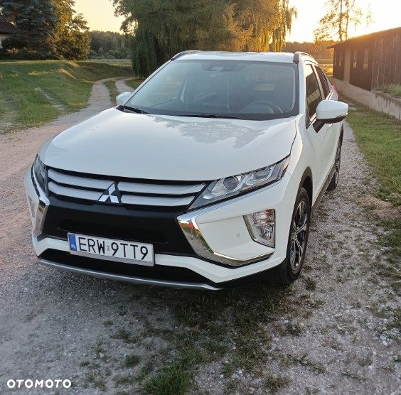 Mitsubishi Eclipse Cross 1.5 T Invite Plus - 2