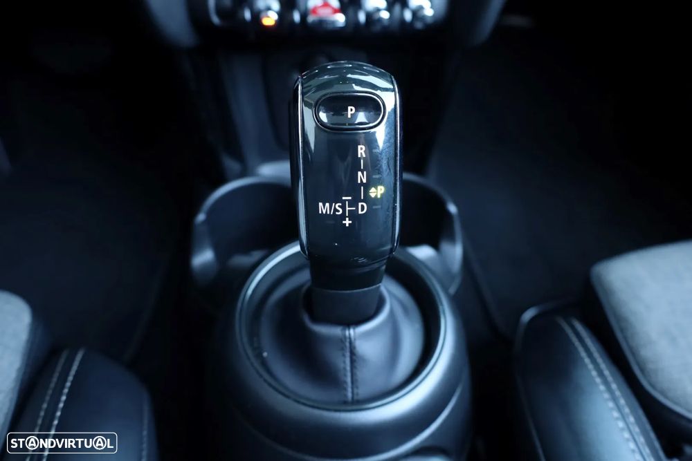 MINI Cabrio Cooper Auto - 23