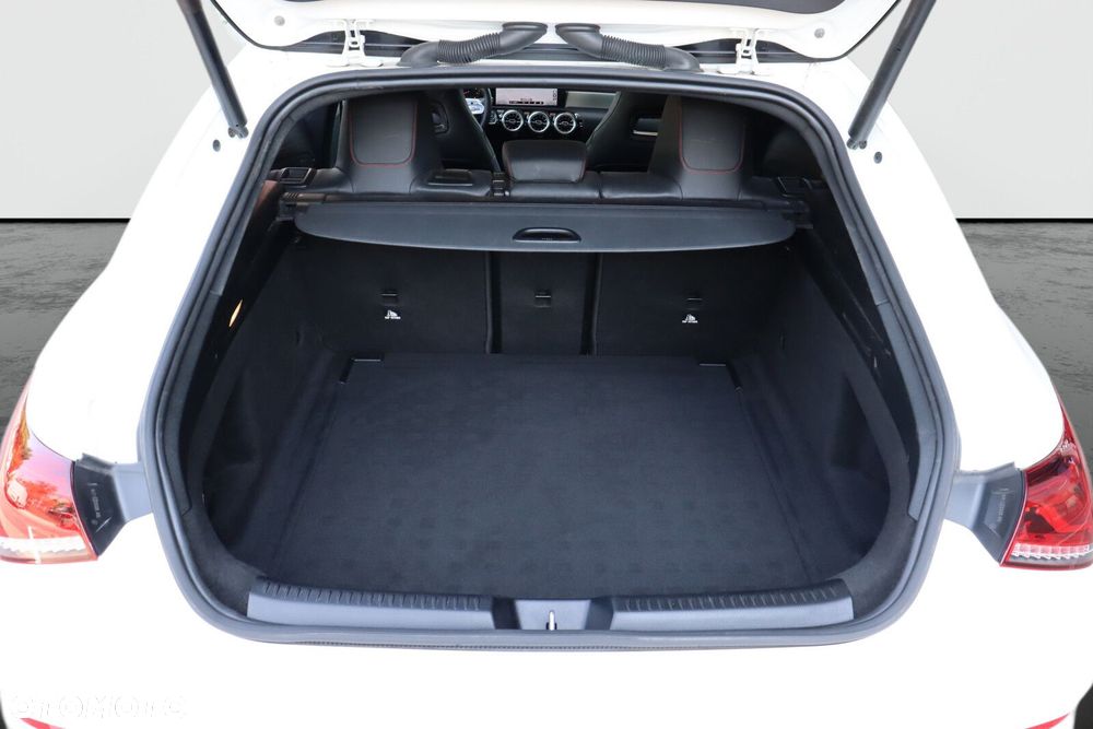 Mercedes-Benz CLA 200 mHEV AMG Line 7G-DCT - 18