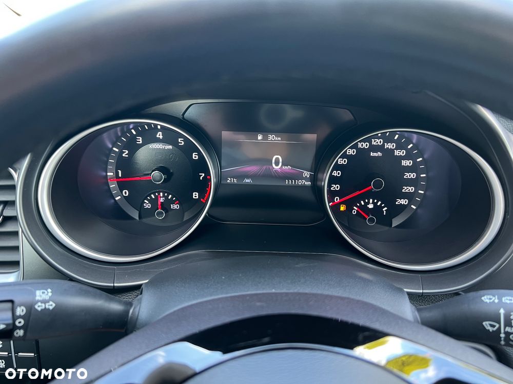 Kia Ceed - 8
