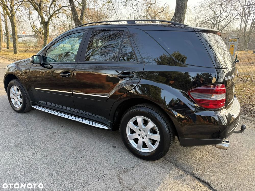 Mercedes-Benz ML - 15