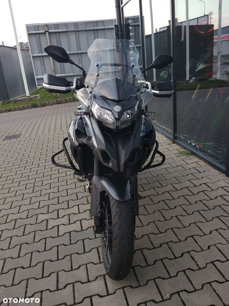 Benelli TRK 502 - 11