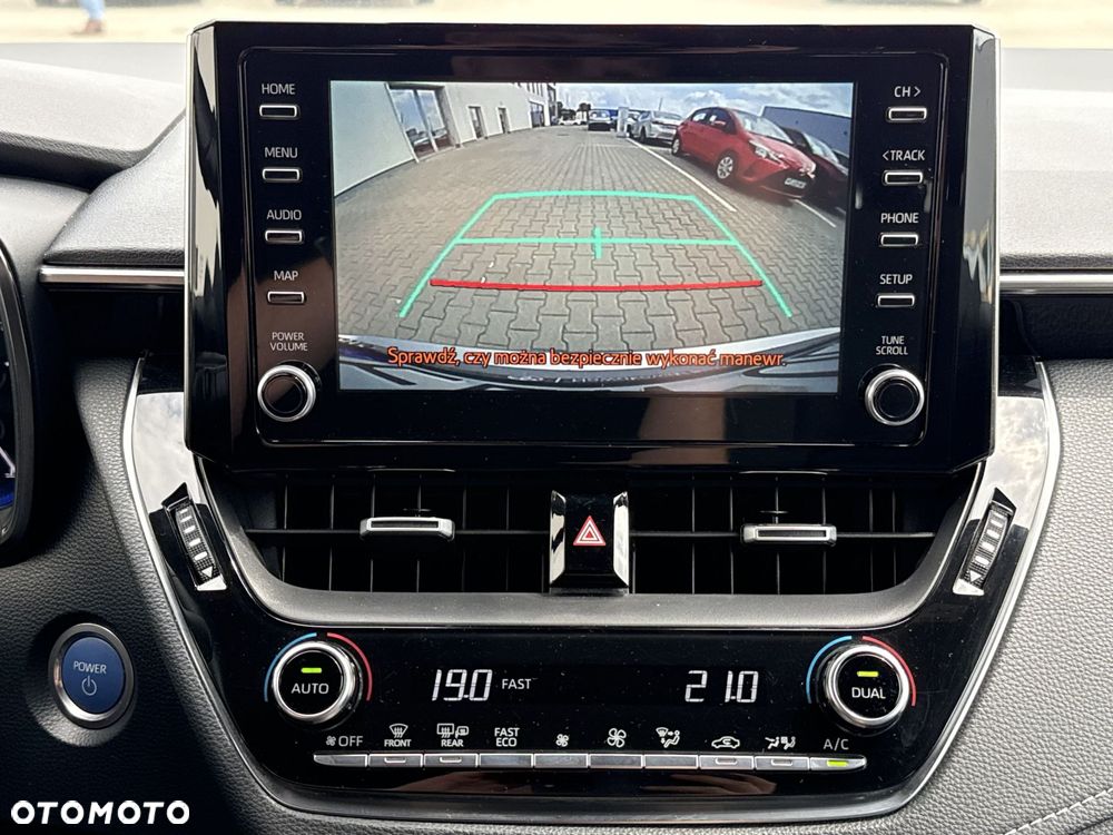 Toyota Corolla 2.0 Hybrid Comfort - 16
