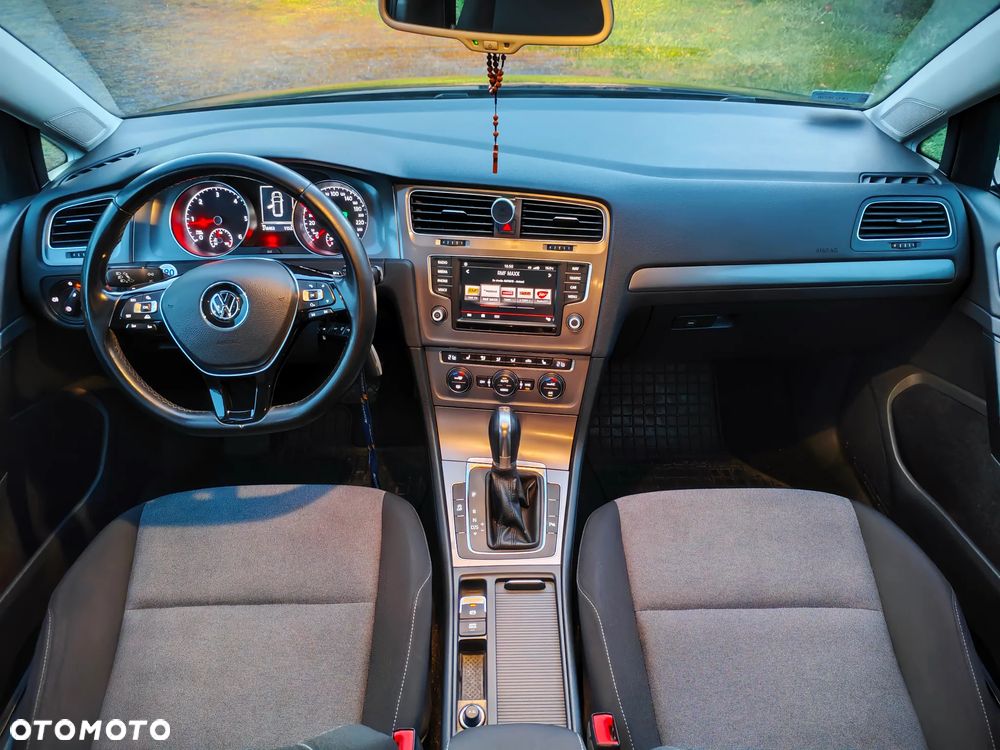 Volkswagen Golf 1.6 TDI BlueMotion Technology DSG Trendline - 27