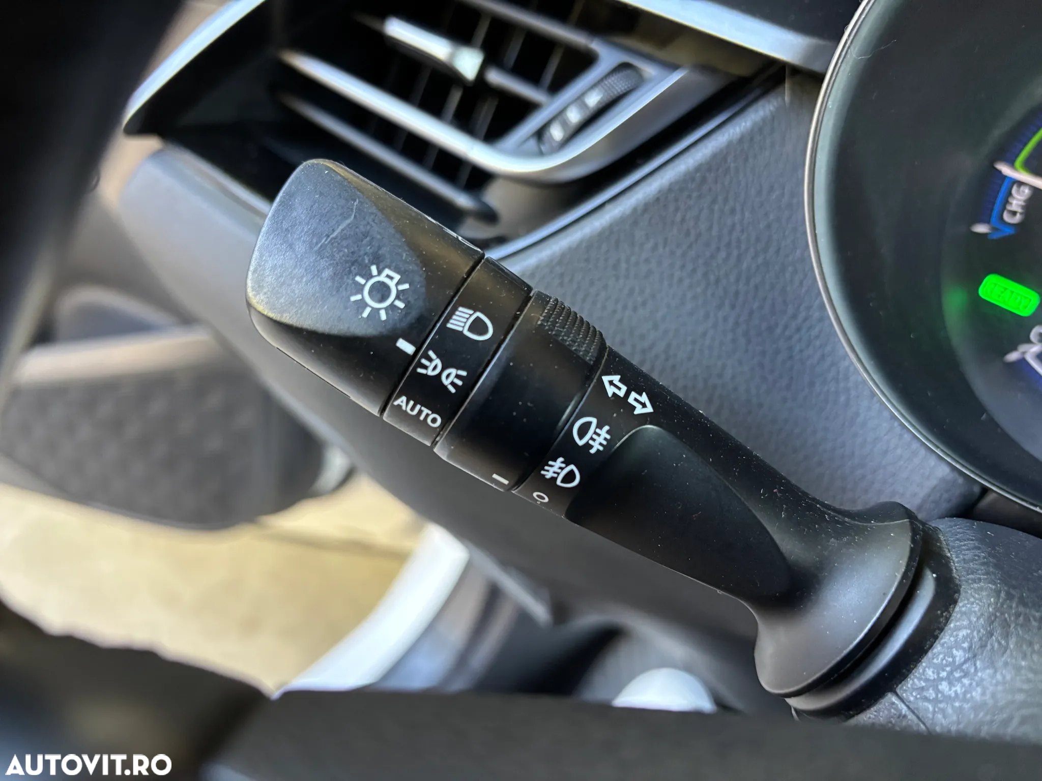 Toyota C-HR Hybrid Business-Edition - 29