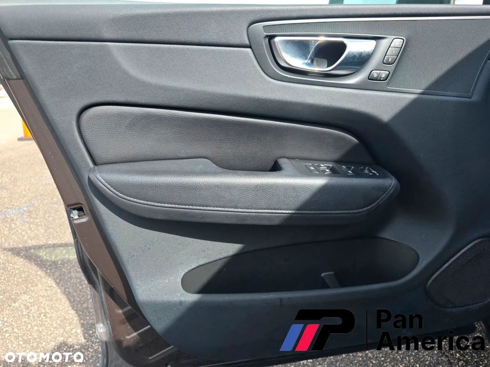 Volvo XC 60 B5 B Geartronic Momentum Pro - 12