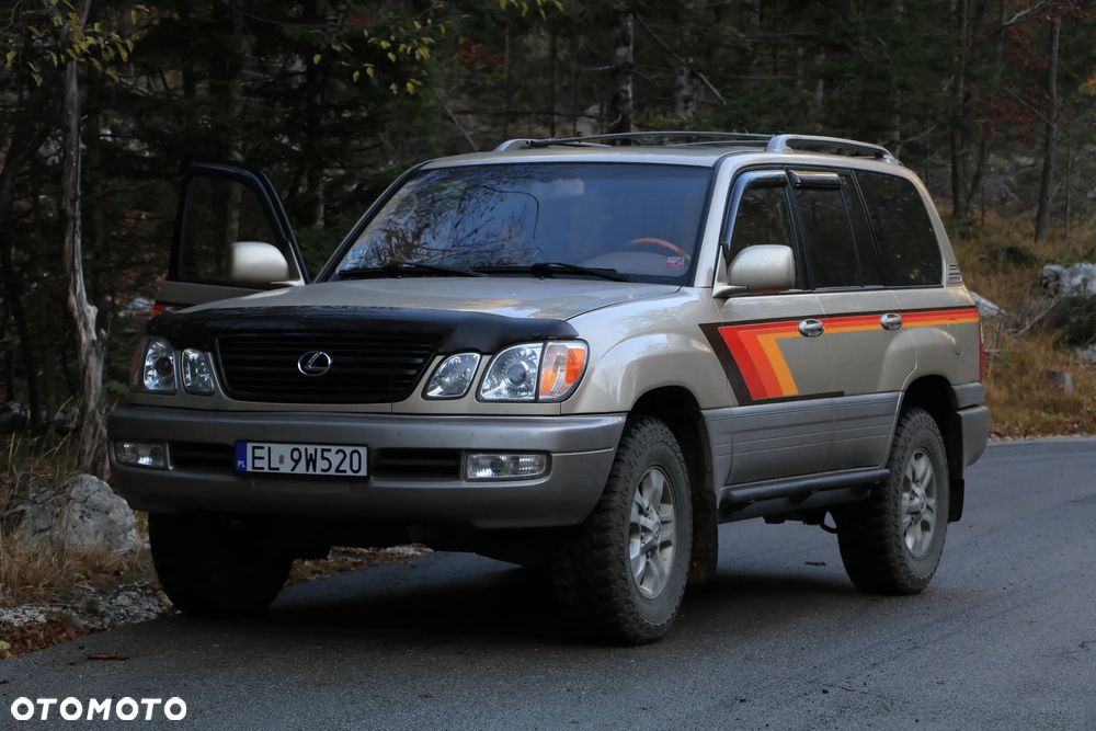 Lexus LX - 2