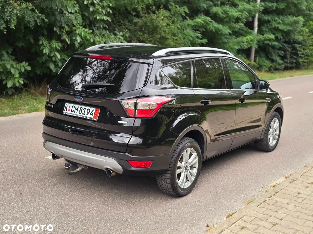 Ford Kuga 1.5 EcoBoost 2x4 Titanium - 16