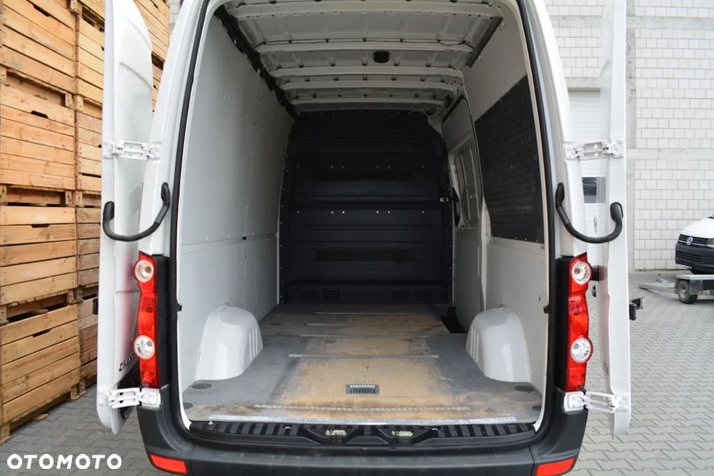 Volkswagen CRAFTER 35 2.0TDI - 18