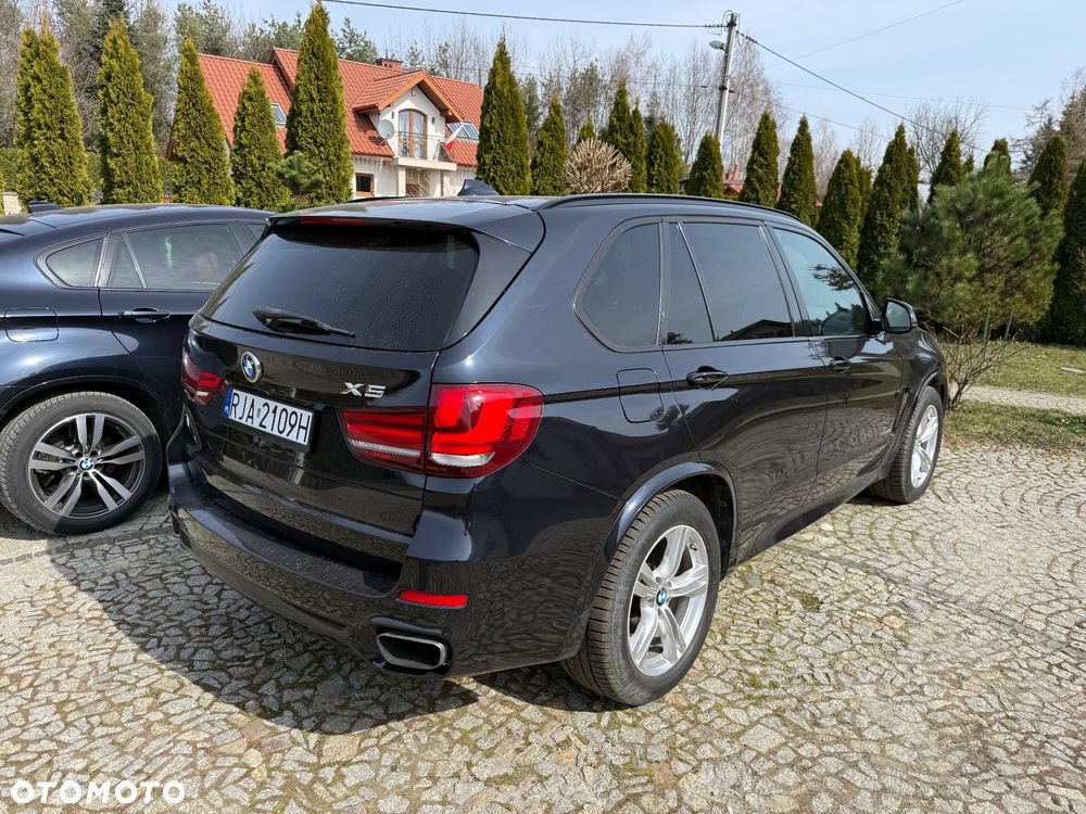 BMW X5 xDrive50i - 9