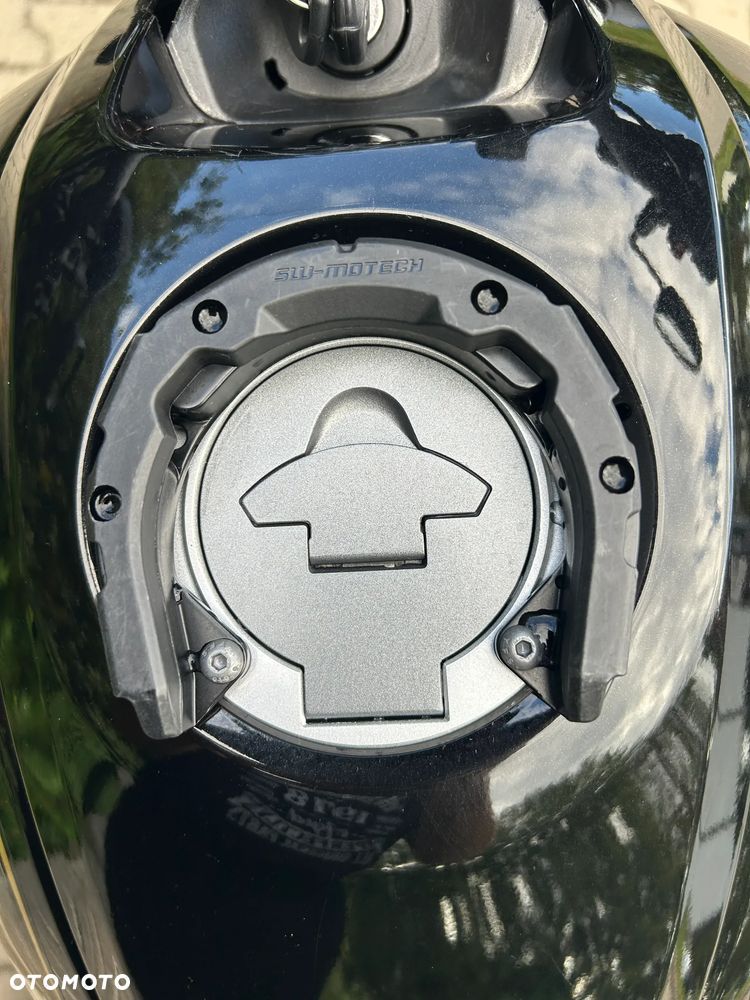 Yamaha XSR - 12