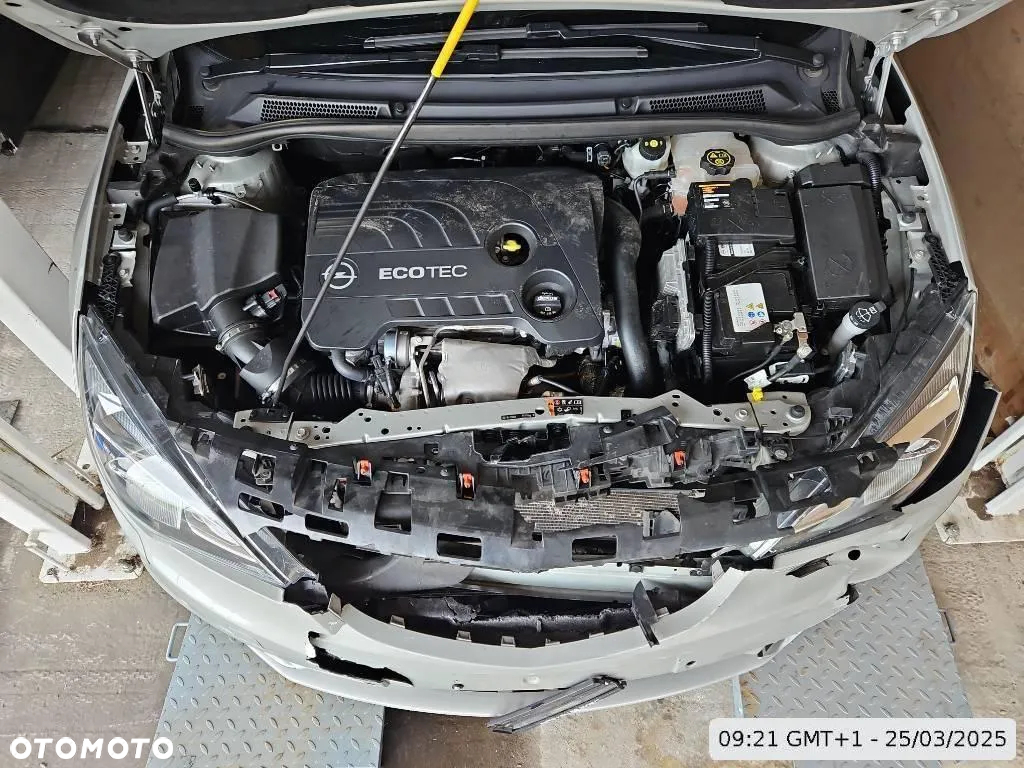 Opel Cascada 1.6 T Cosmo S&S - 9