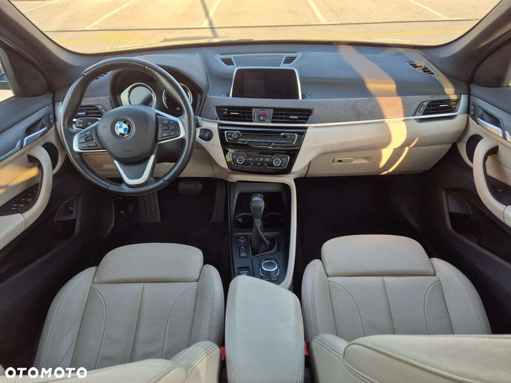 BMW X1 xDrive25i xLine - 16