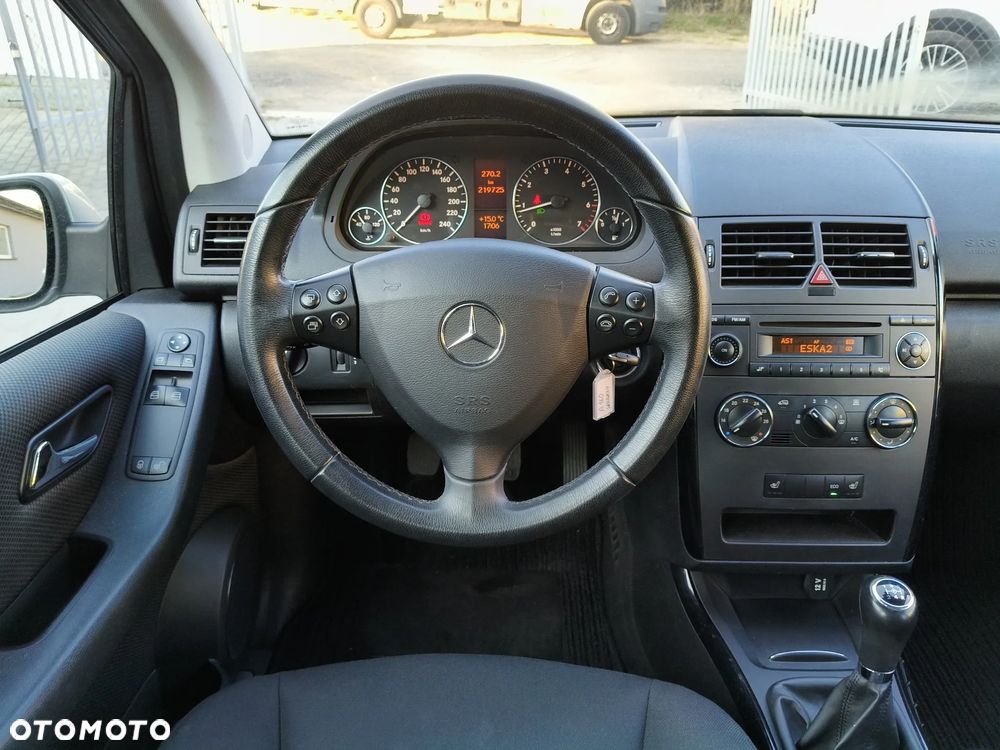 Mercedes-Benz Klasa A 160 Classic - 22