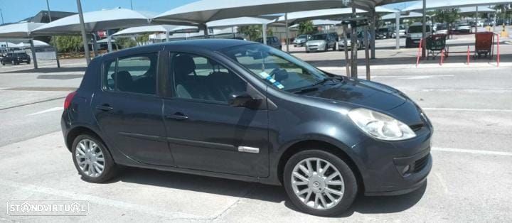 Renault Clio 1.5 dCi Dynamique S - 2