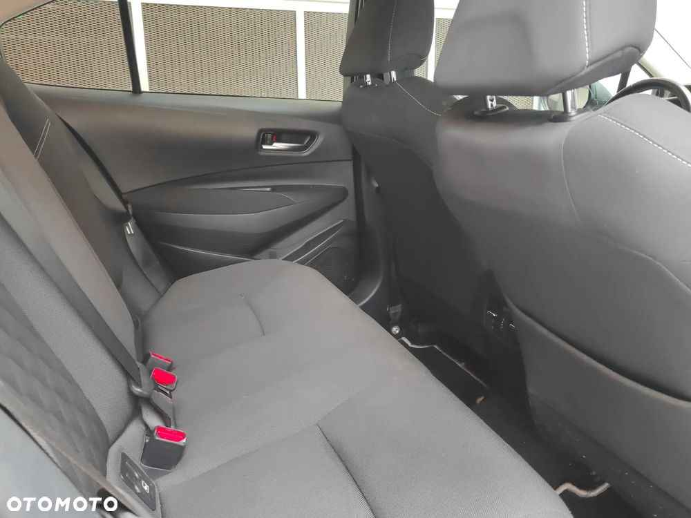 Toyota Corolla - 24