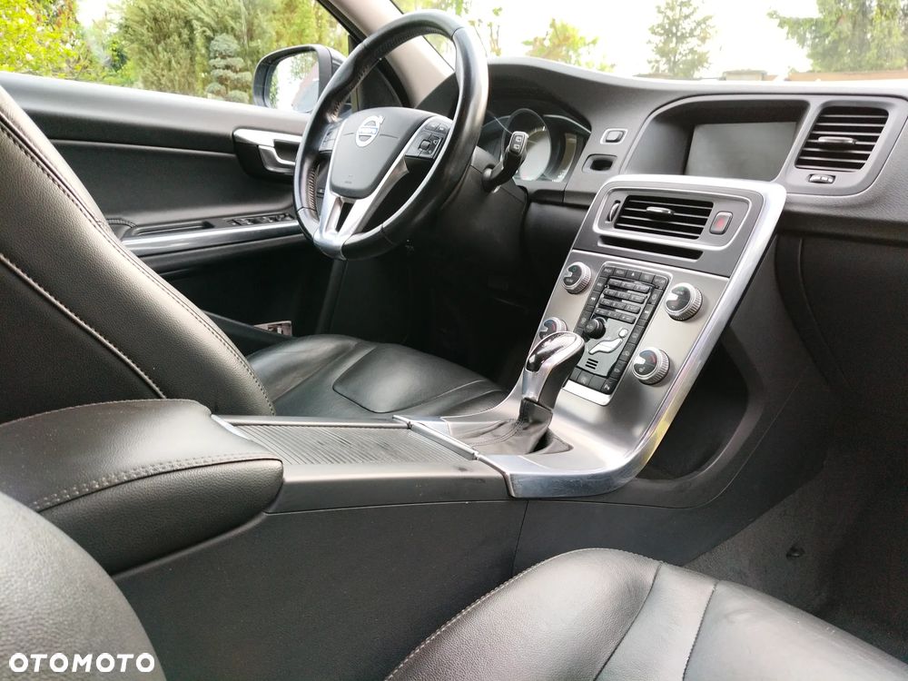 Volvo V60 - 13