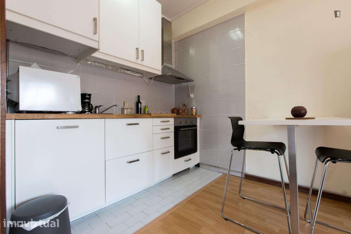 Apartamento com 1 quartos - localizado em Massarelos Porto - Grande imagem: 4/8