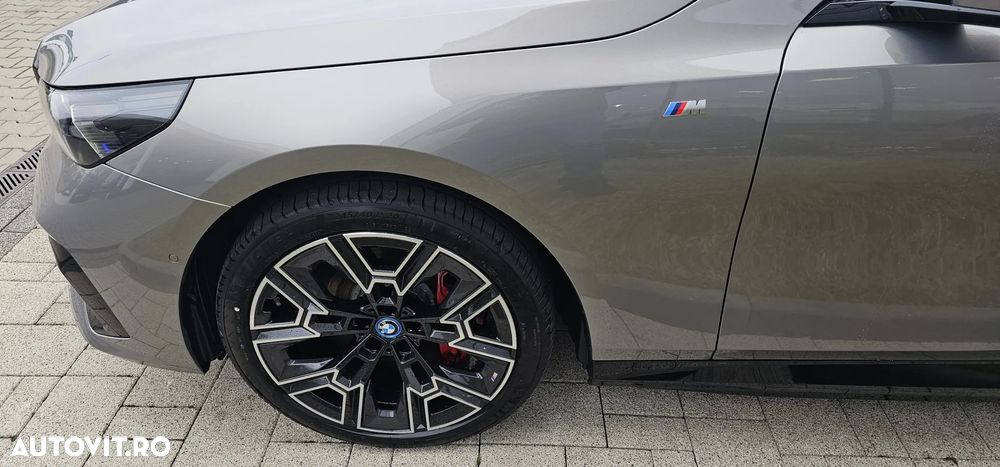 BMW i5 xDrive40 - 6