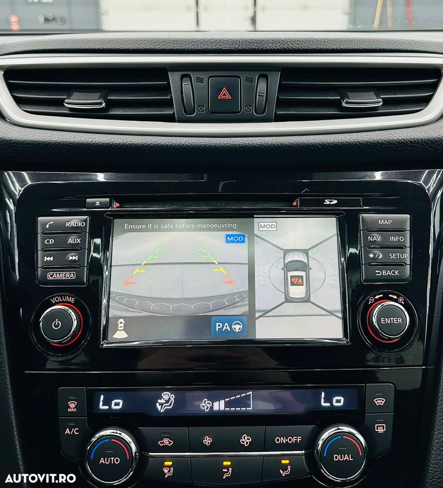 Nissan Qashqai 1.6 DCI Xtronic TEKNA - 29