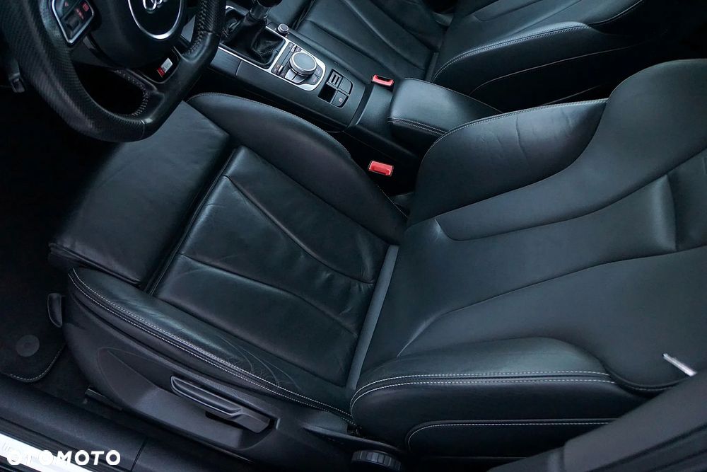 Audi A3 Sportback 2.0 TDI quattro S line Sportpaket - 23