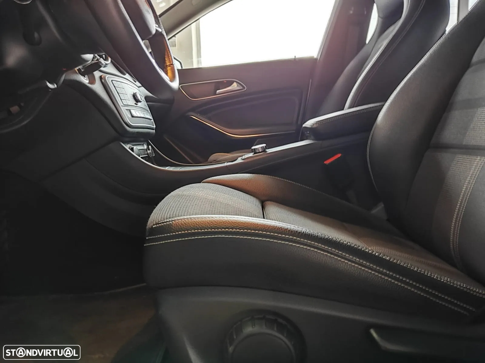 Mercedes-Benz CLA 180 CDi Urban Aut. - 23