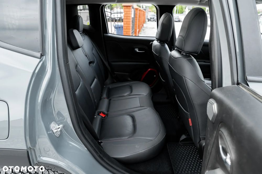 Jeep Renegade 2.0 MultiJet Active Drive Low Automatik Trailhawk - 24
