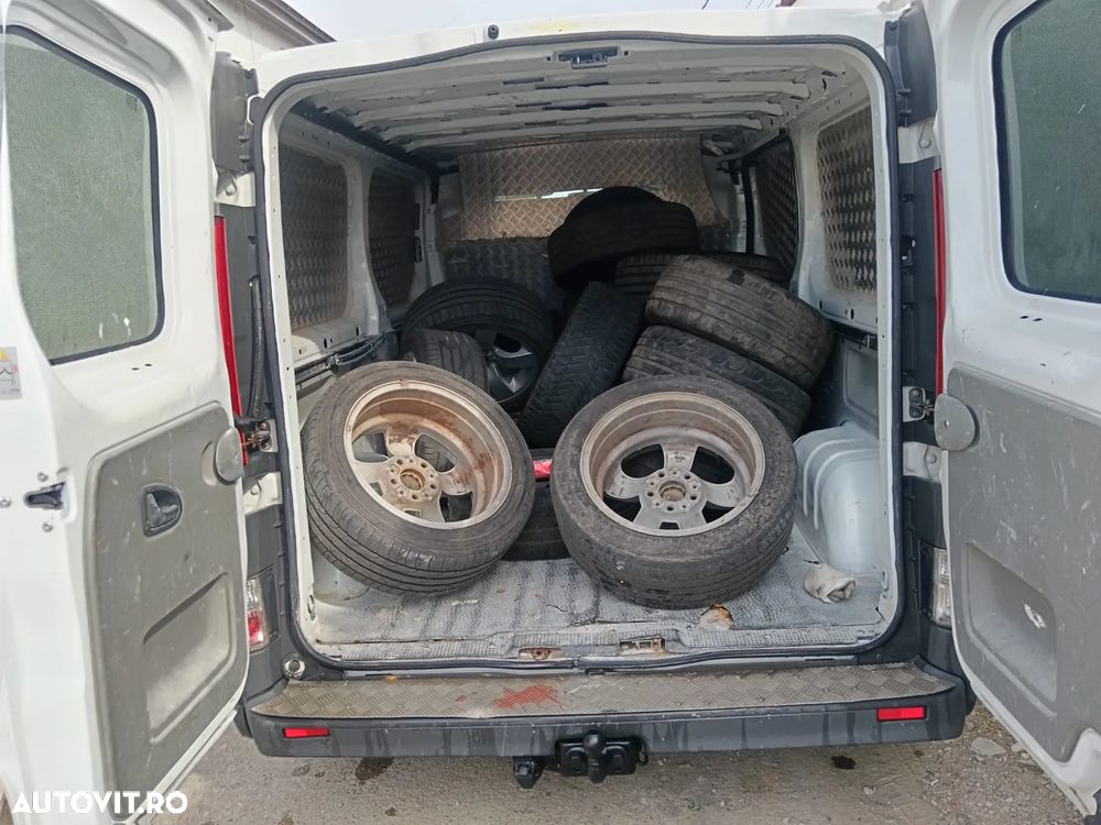 Opel Vivaro - 8