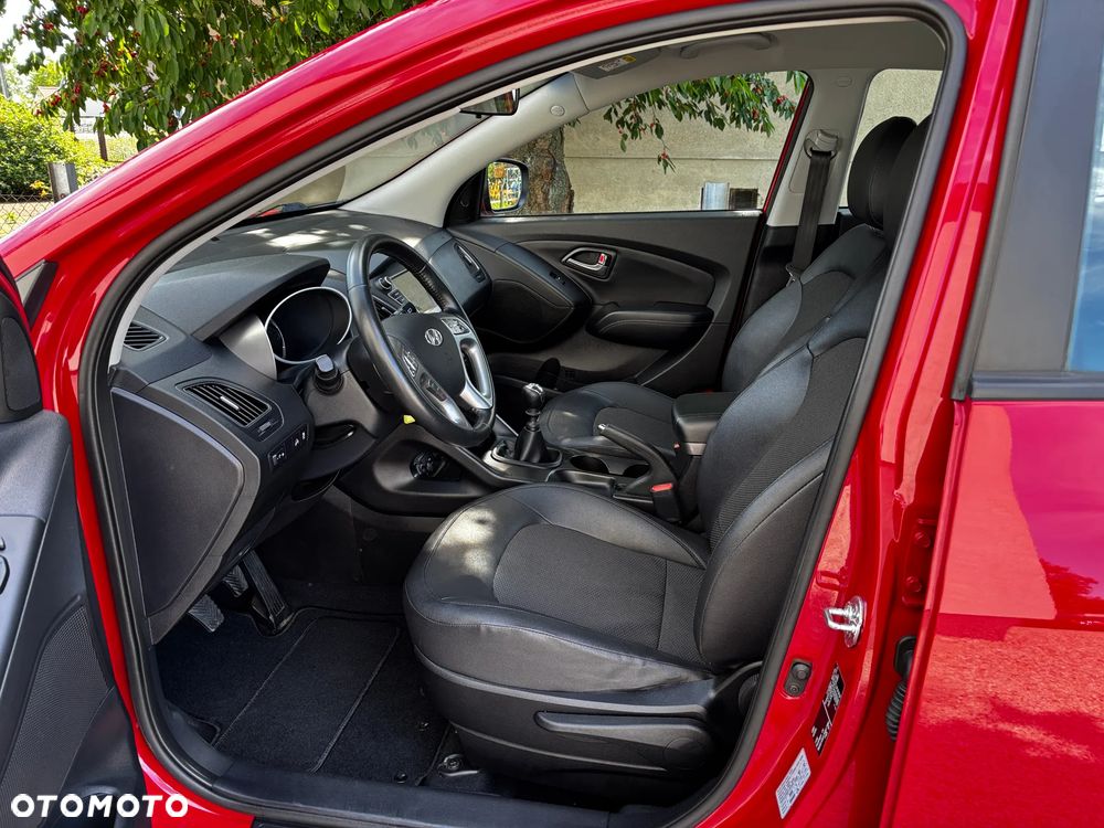 Hyundai ix35 1.6 2WD Fifa World Cup Edition - 9
