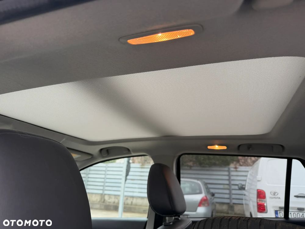 Suzuki SX4 S-Cross 1.4 T Elegance Sun 4WD - 11