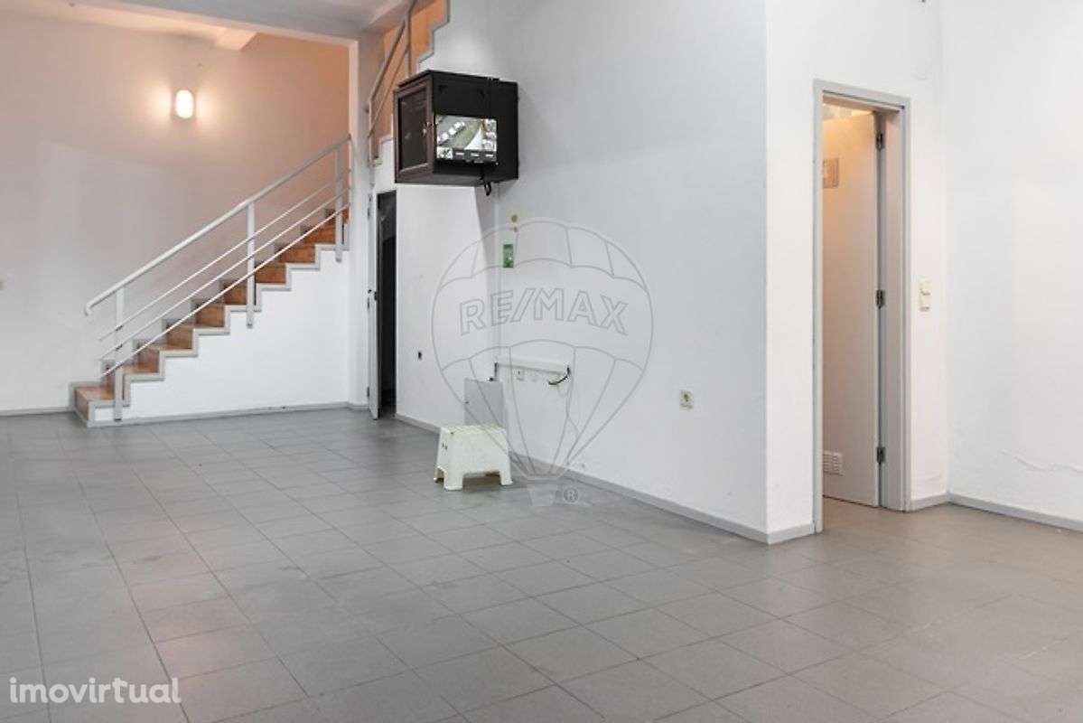 Armazém  para arrendamento - Grande imagem: 3/25