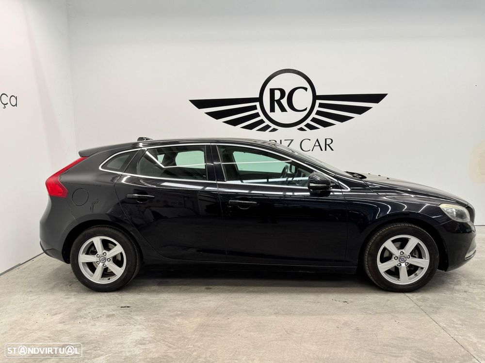 Volvo V40 1.6 D2 Momentum - 3