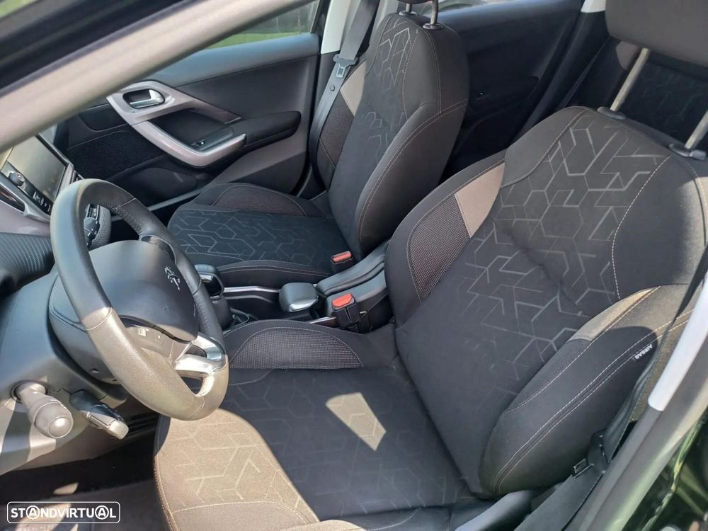 Peugeot 2008 - 18