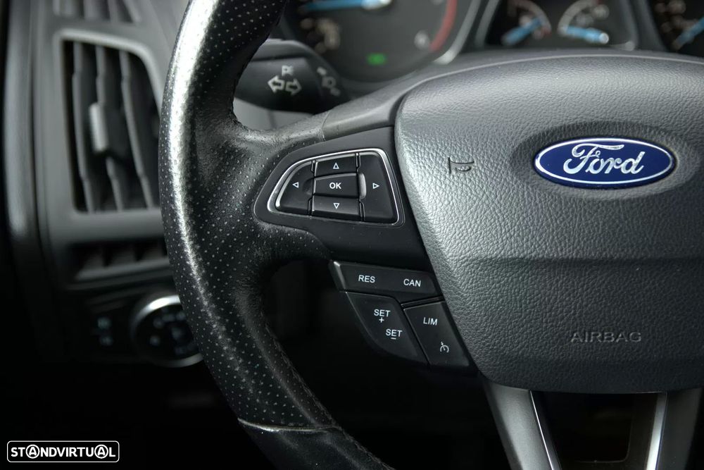 Ford Focus 1.5 TDCi ST-Line - 21
