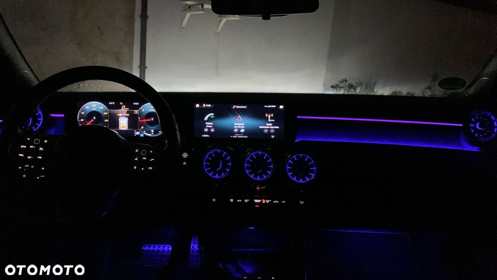 Mercedes-Benz CLA 200 d 8G-DCT Edition 2021 - 16